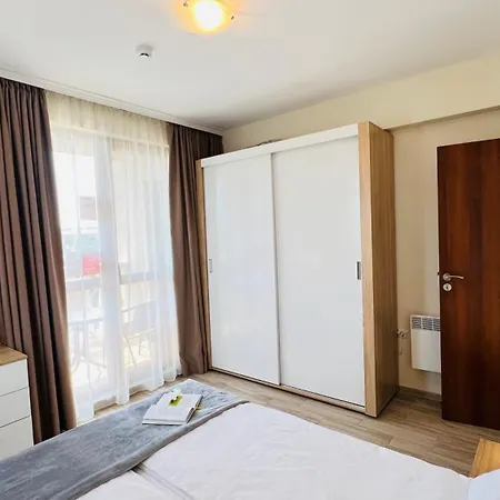 شقة Attractive Family In Sunny Cascadas Family