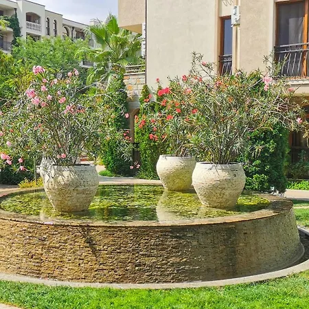 Attractive Family In Sunny Cascadas Family Slantschew brjag