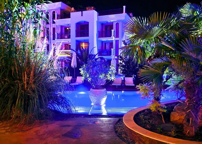 Attractive Family In Sunny Cascadas Family