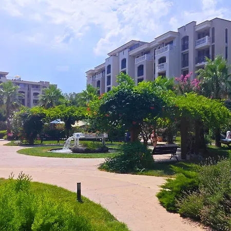 Attractive Family In Sunny Cascadas Family Apartament *