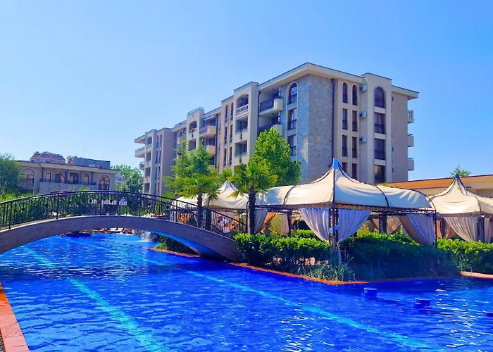 Attractive Family In Sunny Cascadas Family