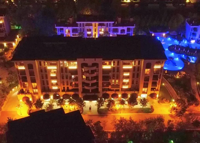 Attractive Family In Sunny Cascadas Family *