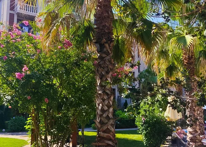 Attractive Family In Sunny Cascadas Family *